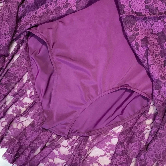 Weissman Long Sleeve Burgundy Lace Dance Costume size Medium - Picture 7 of 10